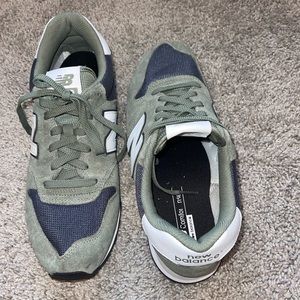 💚💙Green and Blue New Balance 500’s💙💚